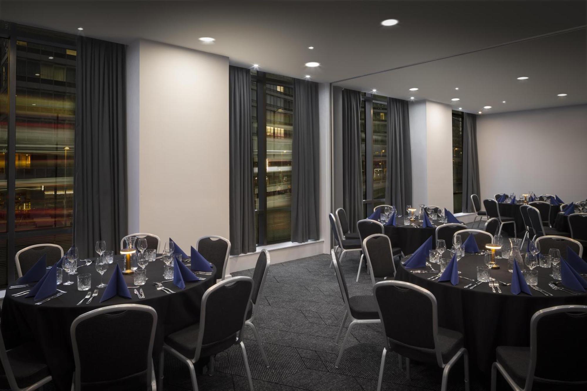 Doubletree By Hilton Manchester Piccadilly — الصور 2